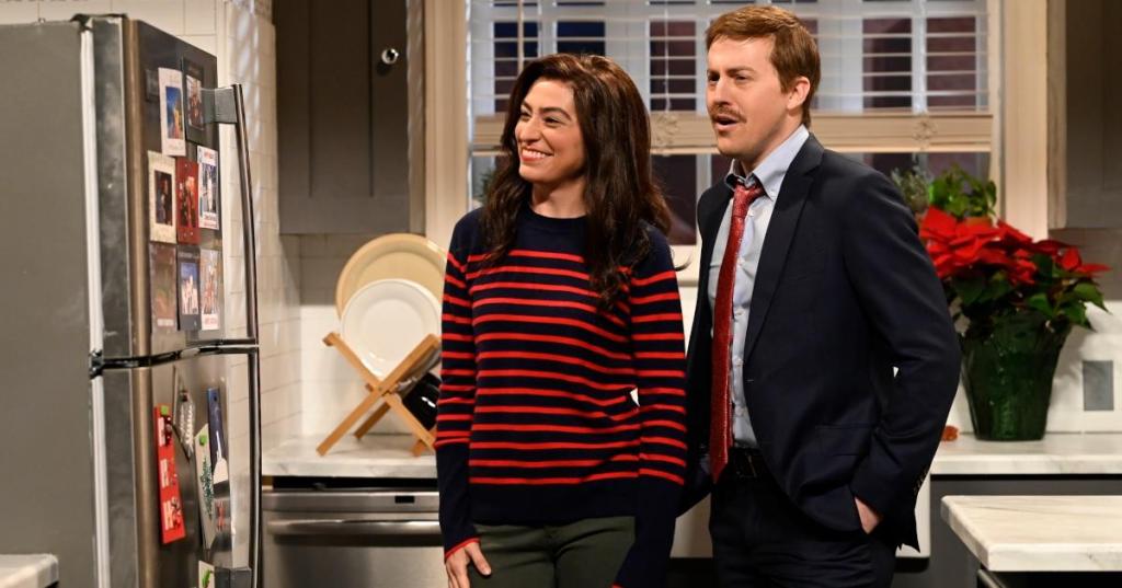 melissa-villasenor-alex-moffat-snl-getty-images-nbc.jpg