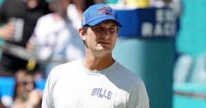 Bills Offensive Coordinator Ken Dorsey’s Rage Sums up Team’s Loss to Dolphins