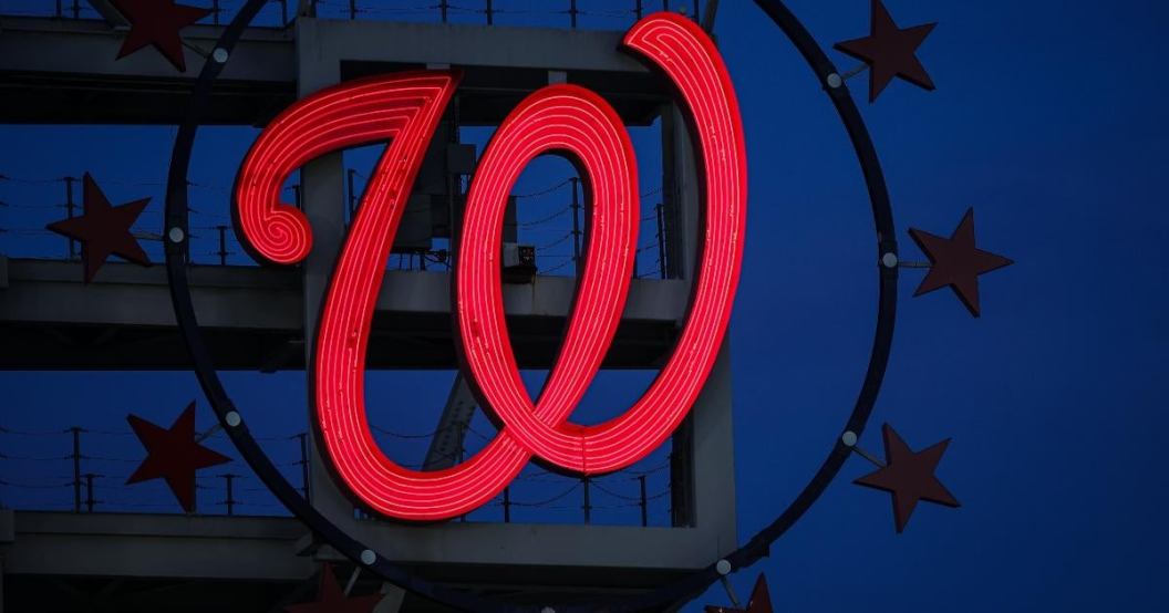washington-nationals-fan-arrested-attacking-fan-braves-game.jpg