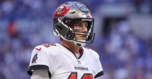 ‘Sunday Night Football’: Time, Channel and How to Watch Buccaneers at Cowboys