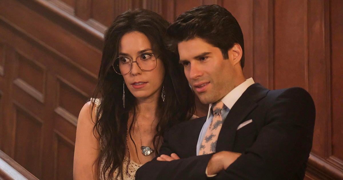 'Ghosts' Star Asher Grodman Reveals How CBS Character's One Distinct ...