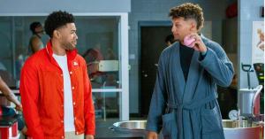 Patrick Mahomes, Aaron Rodgers Featured in New State Farm Commercials Ahead of 2022 NFL Season