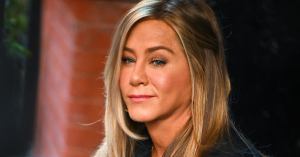 Jennifer Aniston Suffers Embarrassing Spray Tan Fail