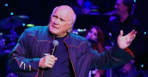 Terry Bradshaw Falls Ill, Misses ‘Fox NFL Sunday’