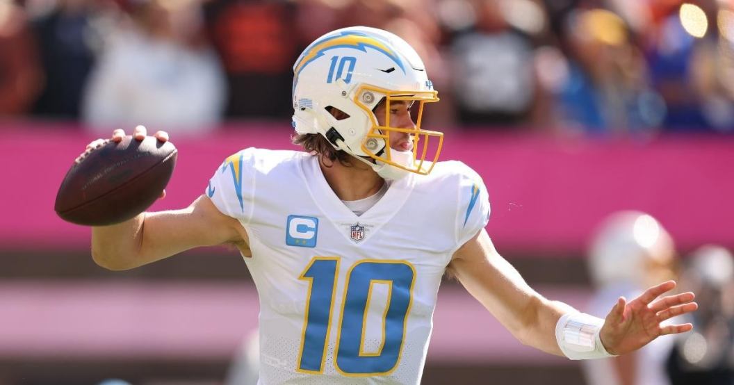 monday-night-football-2022-broncos-chargers-time-channel-how-to-watch.jpg