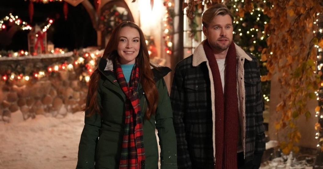 falling-for-christmas-lindsay-lohan-netflix-feat.jpg