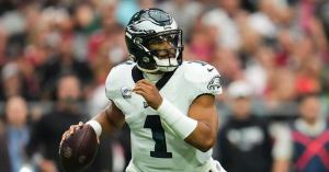 Sunday Night Football 2022: Time, Channel and How to Watch Cowboys at Eagles