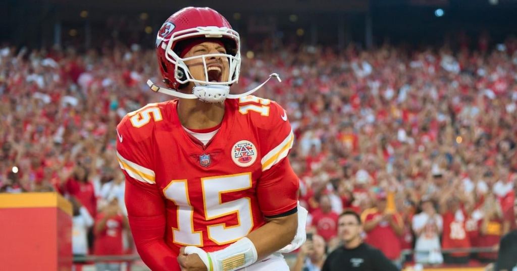 sunday-night-football-chiefs-chargers-2022-time-channel-how-to-watch.jpg