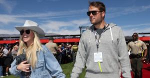 Matthew Stafford’s Wife Kelly Slams NFL as He’s Put in Concussion Protocol