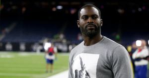 Michael Vick to Produce Docuseries About Black NFL Quarterbacks