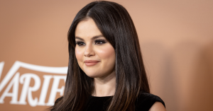 Selena Gomez Shares Unfiltered, No-Makeup Selfies