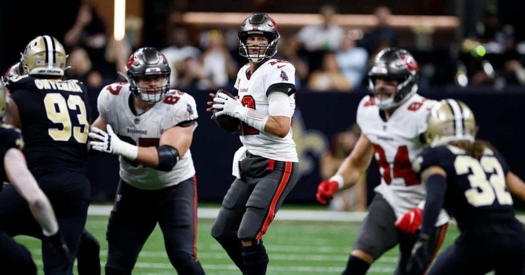 monday-night-football-2022-saints-buccaneers.jpg