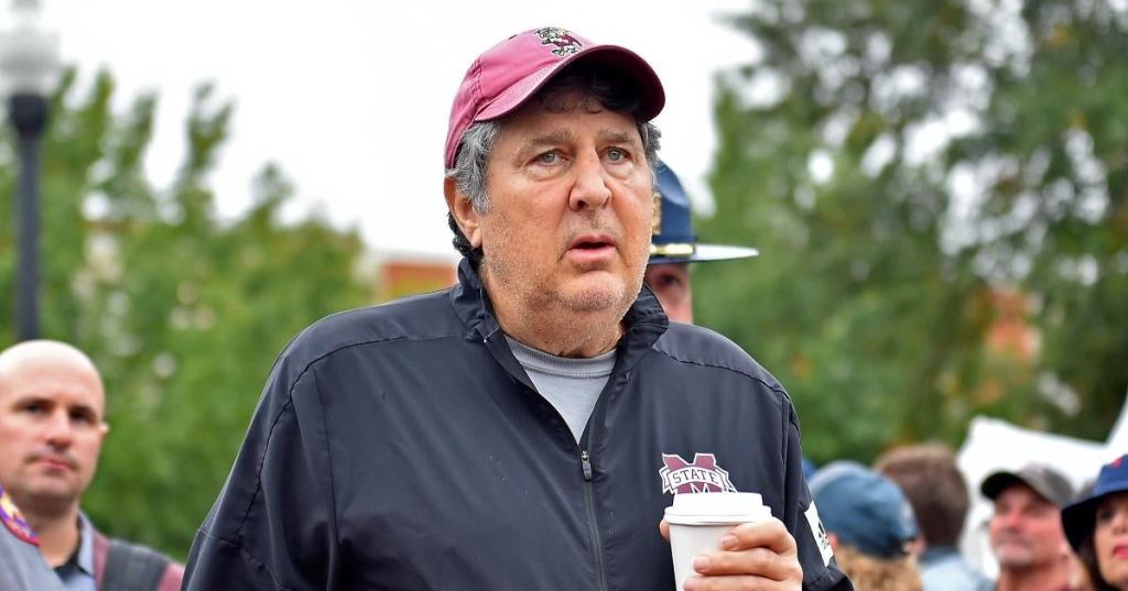 mike-leach-hospitalized.jpg