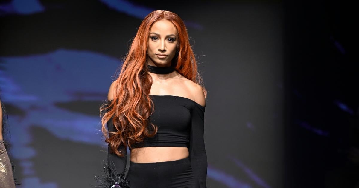 Sasha Banks Reportedly 'Done With WWE' - PopCulture.com