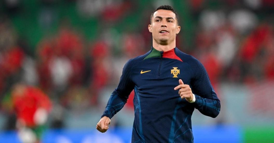 cristiano-ronaldo-signs-new-soccer-team-75-million.jpg