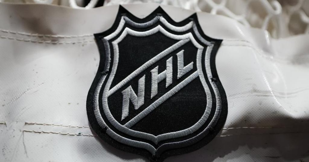 nhl-player-files-bankruptcy-50-million-debt.jpg