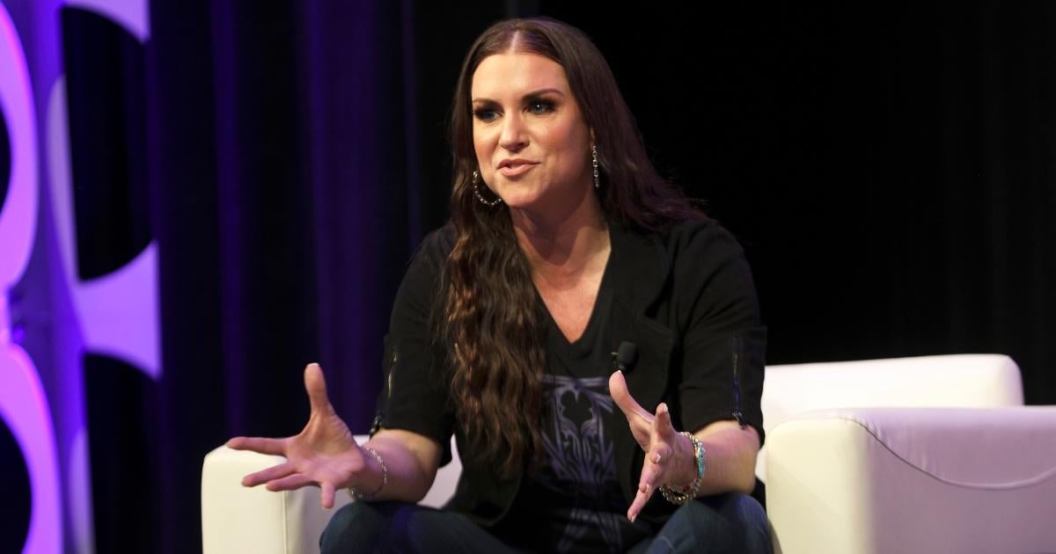 stephanie-mcmahon-reveals-injury-wwe-exit.jpg