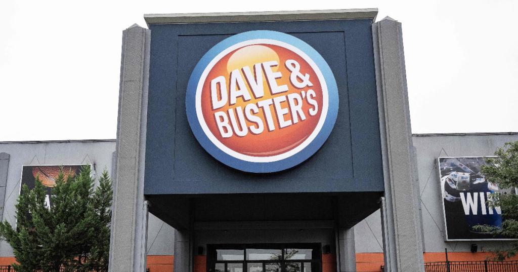 dave-and-busters.jpg