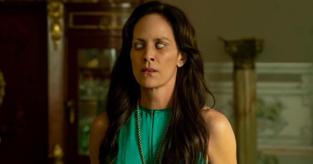 mayfair-witches-annabeth-gish-tragic-end-deirdre.jpg
