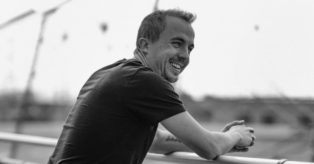 frankie-muniz-nascar-scheduled-full.jpg