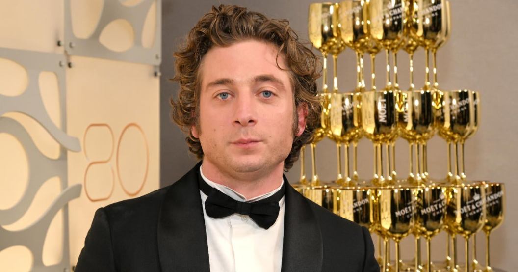 jeremy-allen-white.jpg