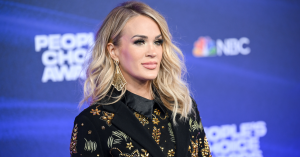 Carrie Underwood Owns up to Her Embarrassing Twitter Goof