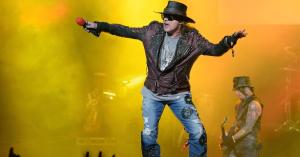 Guns N’ Roses Rocker Divorcing Wife