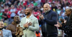 Super Bowl 2023: Cowboys QB Dak Prescott Booed by Eagles Fans While Receiving Walter Payton Award