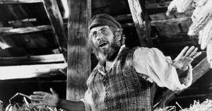 Chaim Topol, ‘Fiddler on the Roof’ Star, Dead at 87