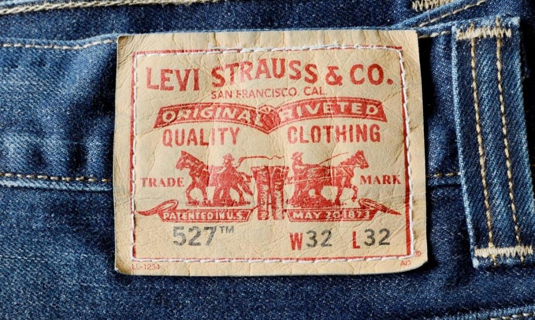 gettyimages-458949623-levi-jeans-walmart.jpg