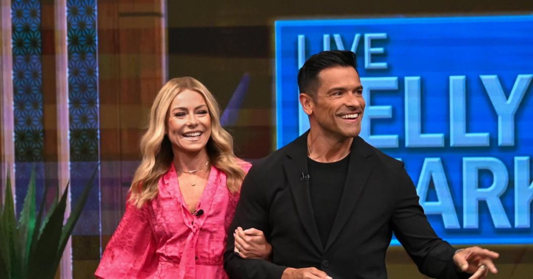 abc-live-with-kelly-and-mark-kelly-ripa-mark-conseulos.jpg