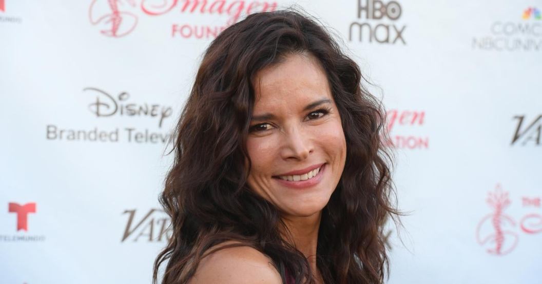 patricia-velasquez-no-address.jpg