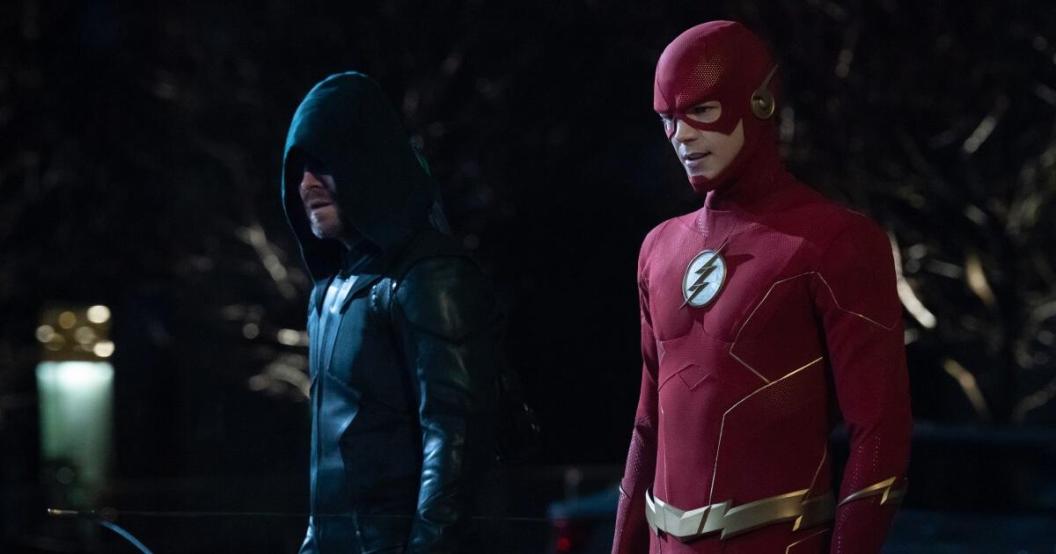 the-flash-stephen-amell-grant-gustin.jpg