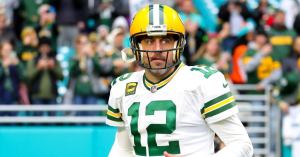 Packers Trading Aaron Rodgers to Jets Has Twitter Going Wild