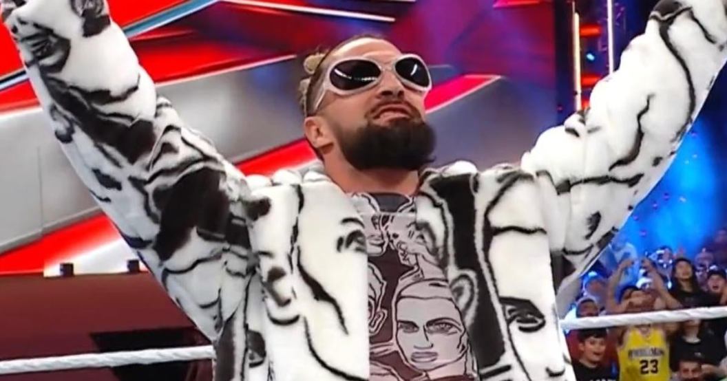 seth-rollins-segment-confusing-fans.jpg