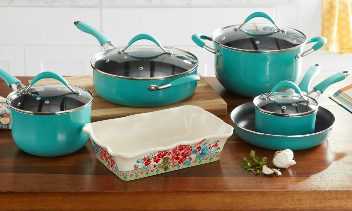 Pioneer outlet Woman Cookware Set