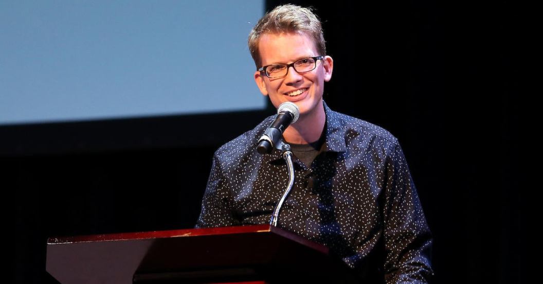 YouTube Personality Hank Green Discusses His New Book "An Absolutely Remarkable Thing"