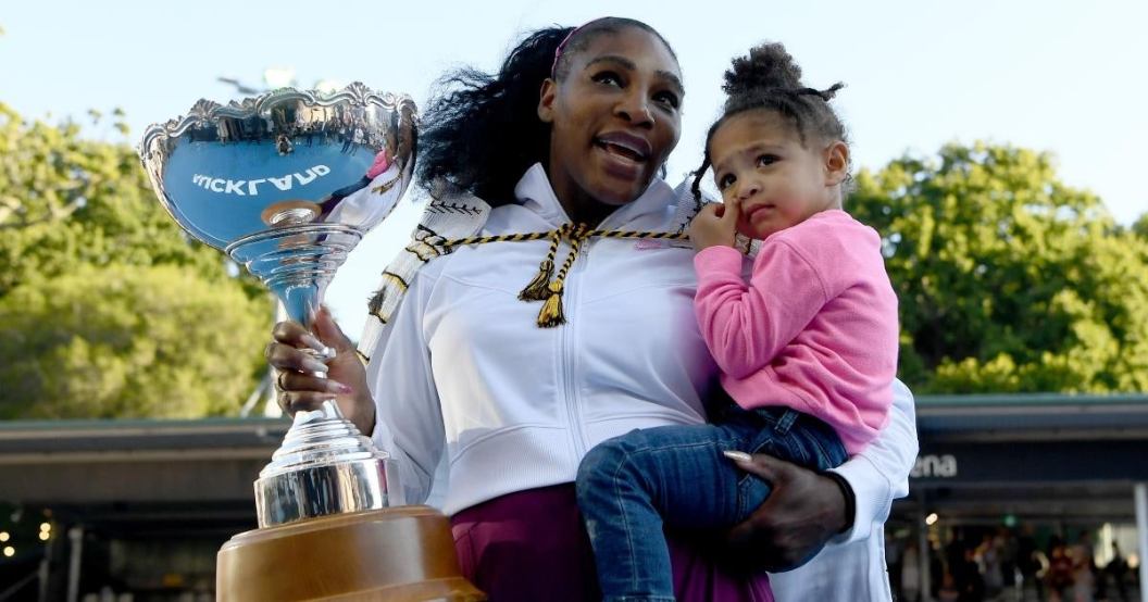 serena-williams-pregnant-olympia-reaction.jpg