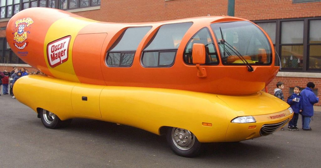 Oscar Mayer Wieners Vist Chicago school