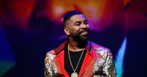 Ginuwine Falls off Stage in Awkward Music Festival Moment