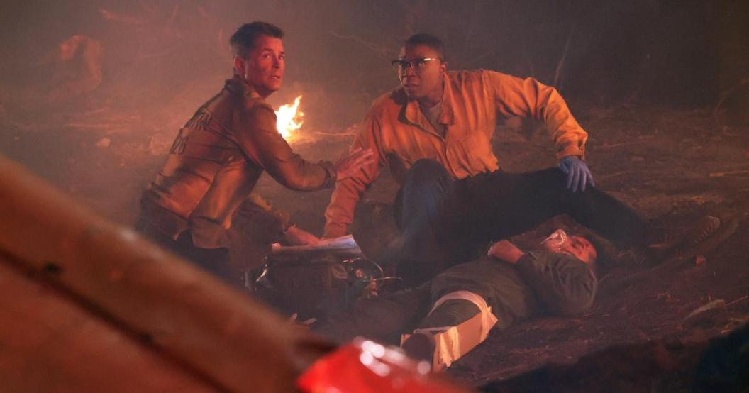 9-1-1-lone-star-rob-lowe-aisha-hinds.jpg