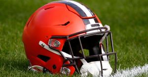 Cleveland Browns Player Says His Niece Was Born at Indianapolis Stadium During Browns-Colts Game