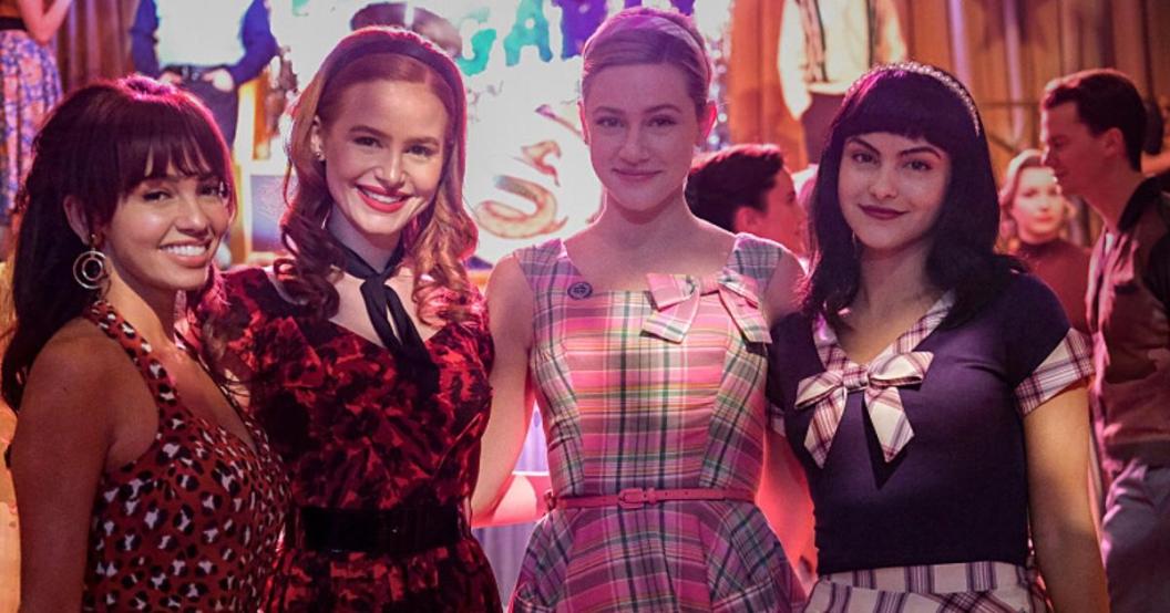 riverdale-cast-behind-the-scenes.jpg