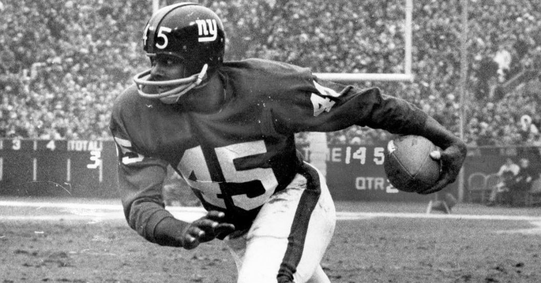 home-jones-giants-dead-82.jpg