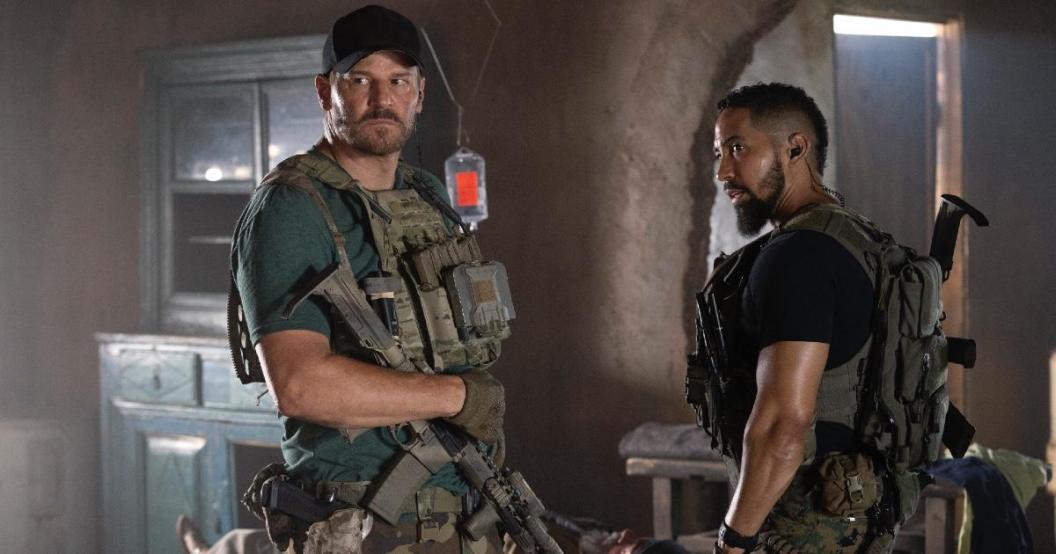 seal-team-david-boreanaz-neil-brown-jr.jpg