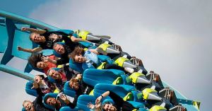 Amusement Park Shuts Down Roller Coaster After Visitor Spots Huge Crack in Support Beam