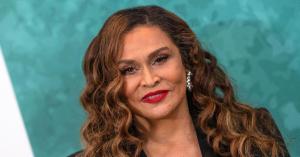 Beyoncé’s Mom Tina Knowles’ Home Robbed, $1 Million in Cash and Jewelry Stolen