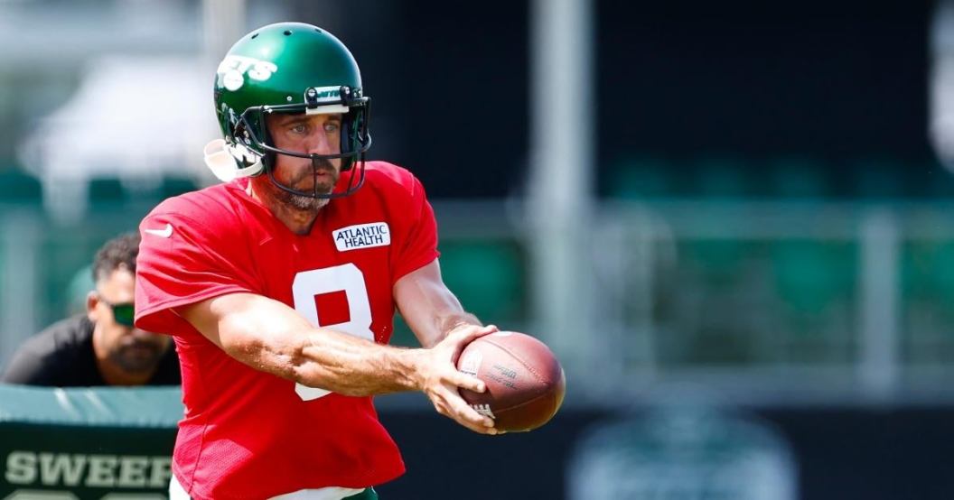 aaron-rodgers-behind-the-scenes-update-aaron-rodgers-contract.jpg