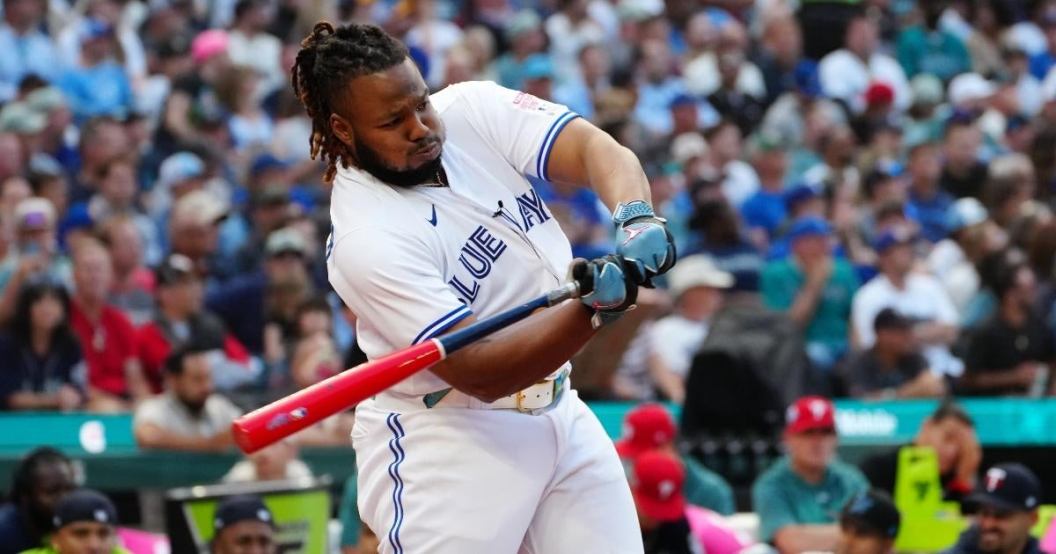 vladimir-guerrero-jr-hits-kid-in-head-home-run-derby.jpg