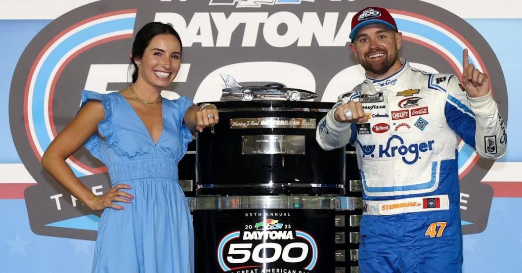 ricky-stenhouse-jr-daytona-500.jpg